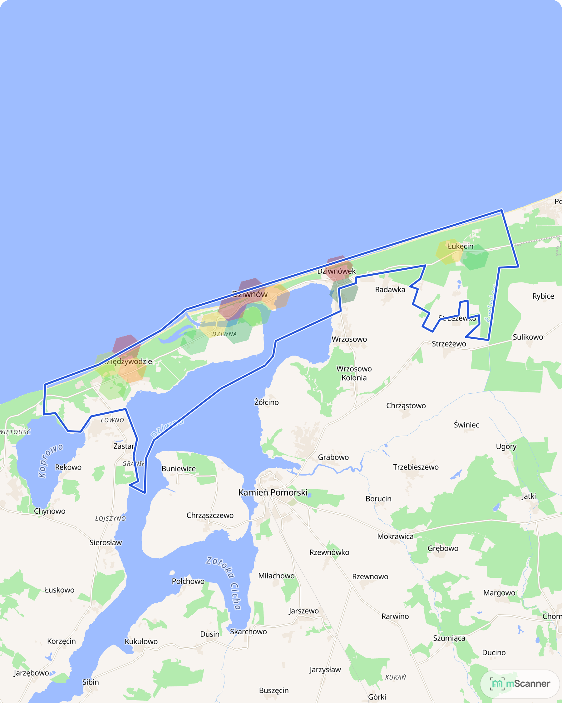 Mapa cen transakcyjnych mieszkań w gminie Dziwnów, z niebieskim obrysem granic i kolorowanymi obszarami cen.