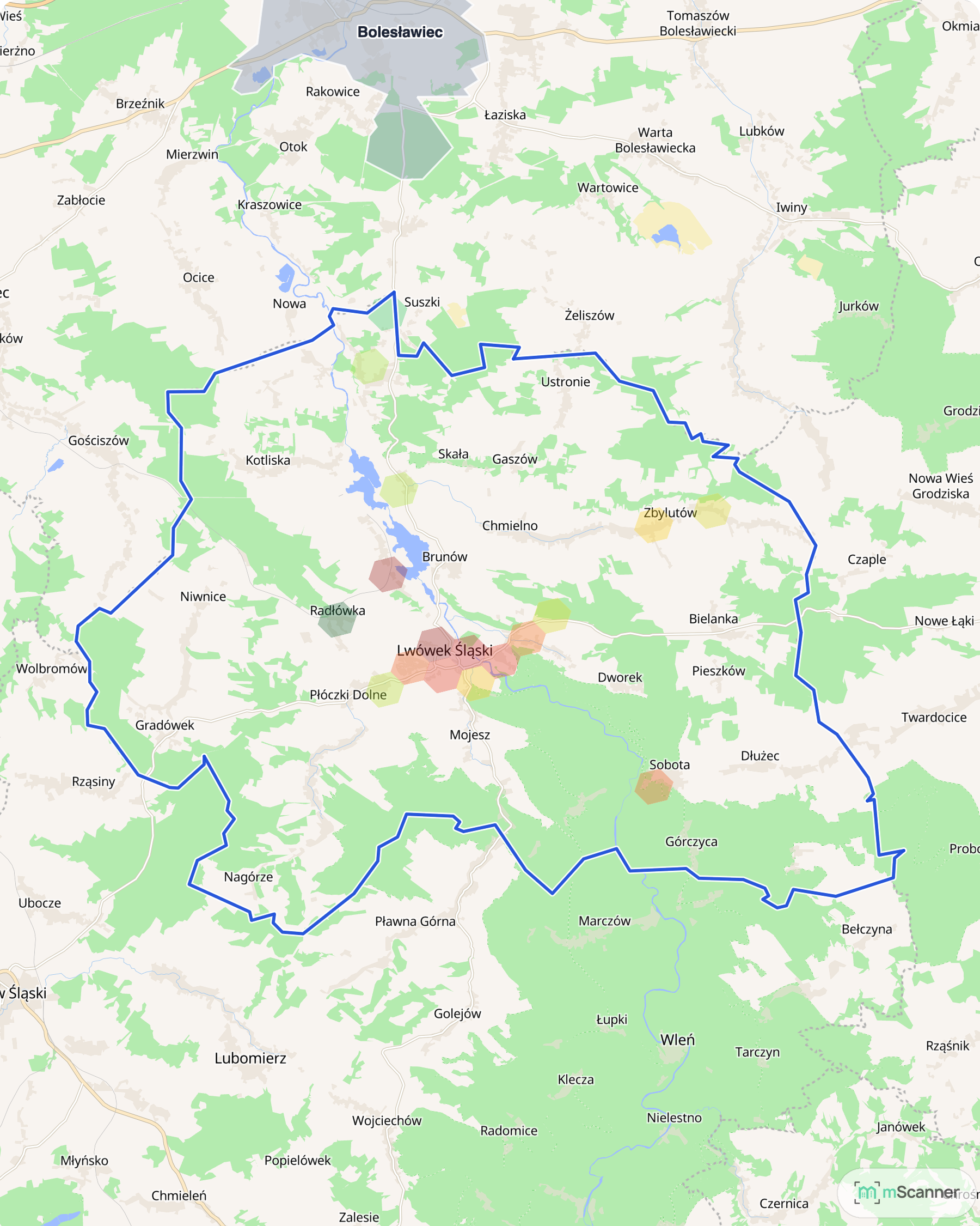 Mapa cen transakcyjnych mieszkań w gminie Lwówek Śląski, z niebieskim obrysem granic i kolorowanymi obszarami cen.