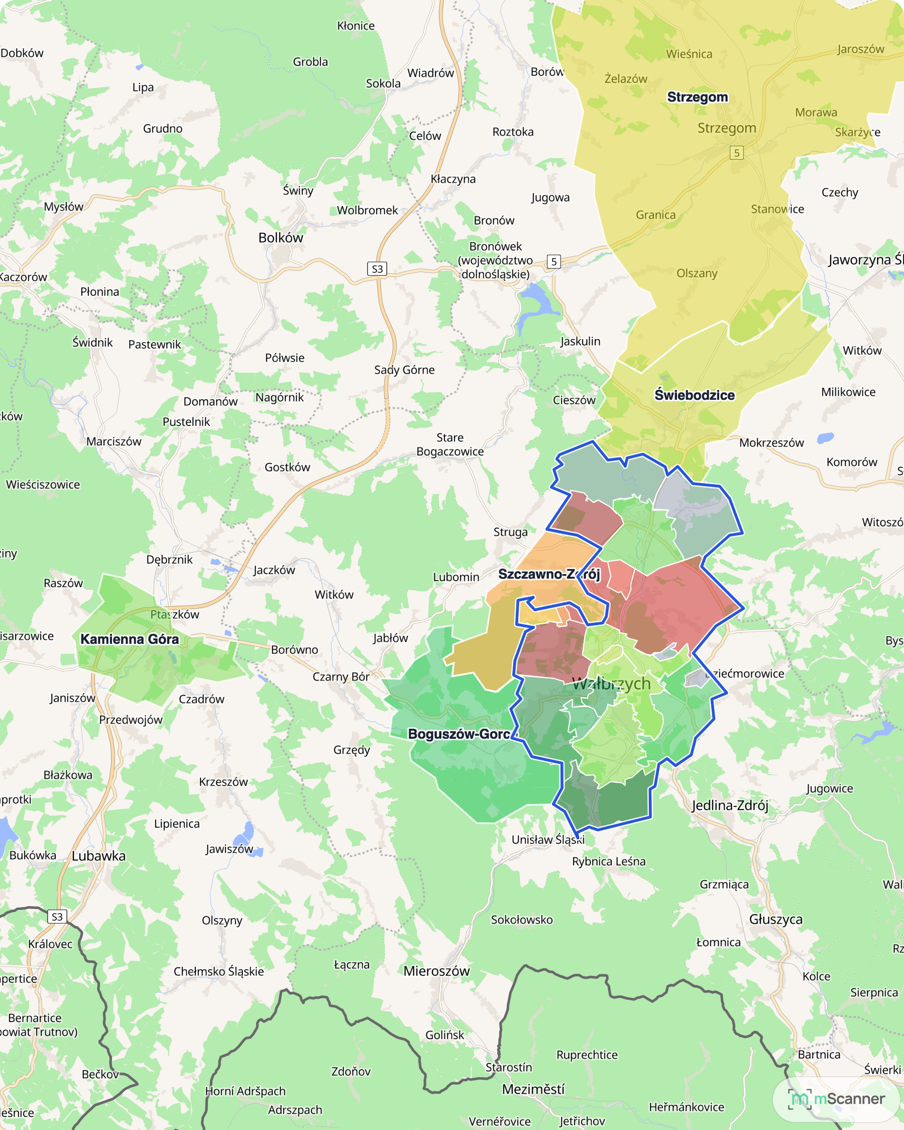 Mapa cen transakcyjnych mieszkań w aglomeracji wałbrzyskiej, z niebieskim obrysem granic i kolorowanymi obszarami cen.