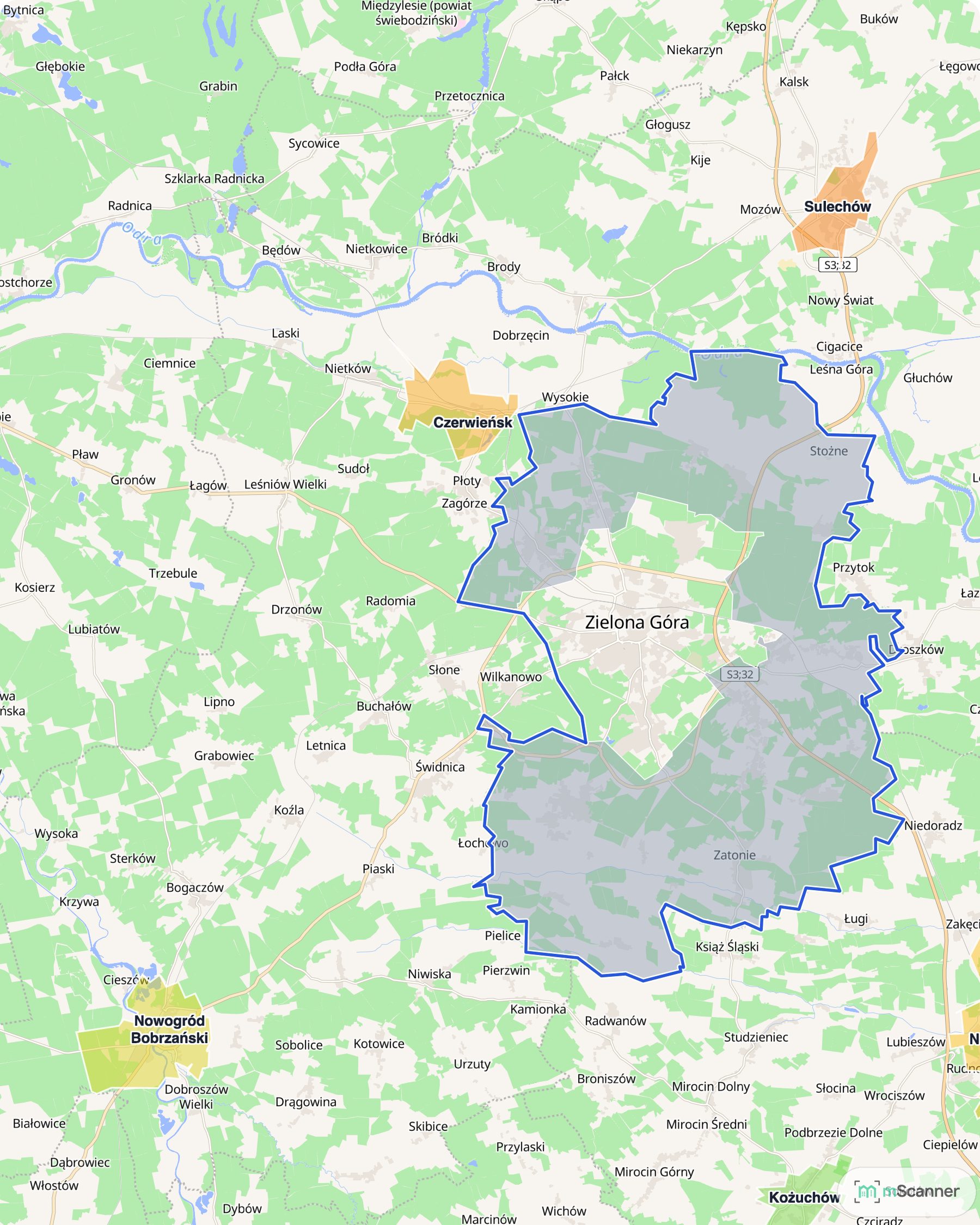 Mapa cen transakcyjnych mieszkań wokół Zielonej Góry, z niebieskim obrysem granic miasta w środku, Sulechowem na północnym wschodzie, Czerwieńskiem na północy i Nowogrodem Bobrzańskim na południowym zachodzie.